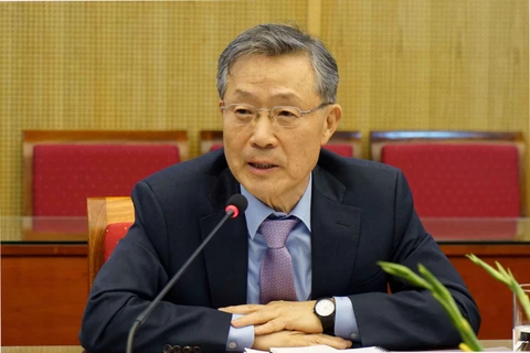 韩国知识共享计划高级顾问Yoon Daehee