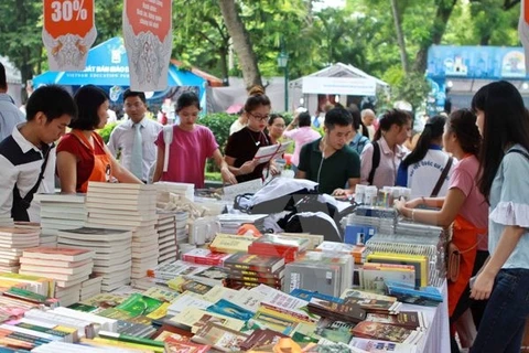 图书节自4月6日至10日在河内市统一公园举行。