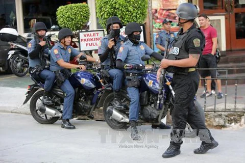 菲律宾警方在奎松市进行巡逻（图片来源：新华社/越通社）