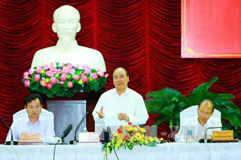 越南政府总理阮春福发表讲话。