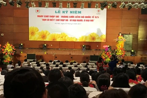 越南红十字会中央委员会举行集会，纪念世界红十字与红新月日，并启动无偿献血活动