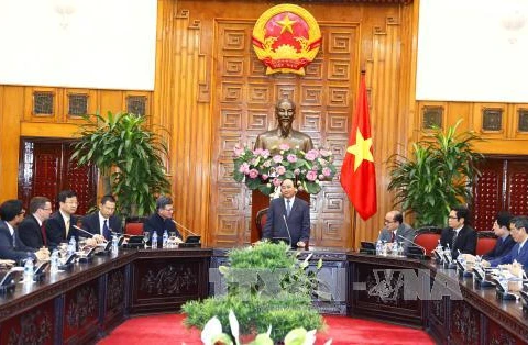 ​政府总理阮春福会见中国香港贸易发展局主席罗康瑞一行。