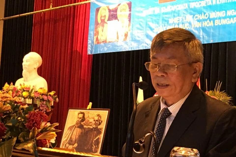 越南-保加利亚友好协会主席阮文尊。