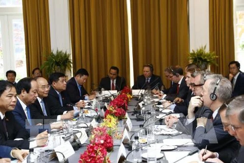 美国——越南投资合作圆桌座谈会全景。