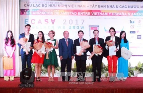 越南—西班牙与拉美各国友好俱乐部执行委员会委员。（图片来源：越通社）