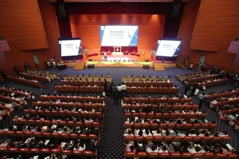 论坛场景。（图片来源：chaoqing.org）