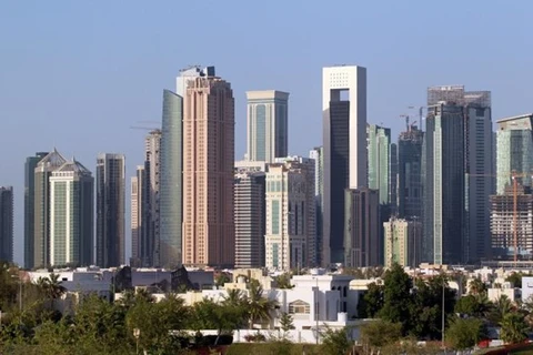 卡塔尔。