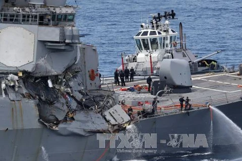 美驱逐舰与菲货船相撞。（图片来源：AFP）