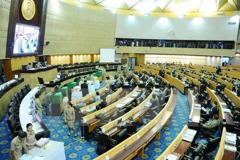 泰国立法议会举行会议。