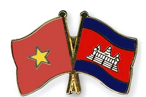 附图：越南与柬埔寨国旗。（图片来源：因特网）