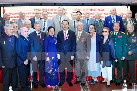 越南国家主席陈大光会见俄越友好协会和援越俄罗斯退伍军人协会代表（图片来源：越通社）