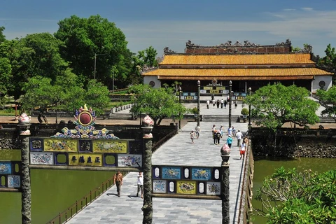  2017年7月起参观越南顺化古都遗迹的游客必须着装得体。