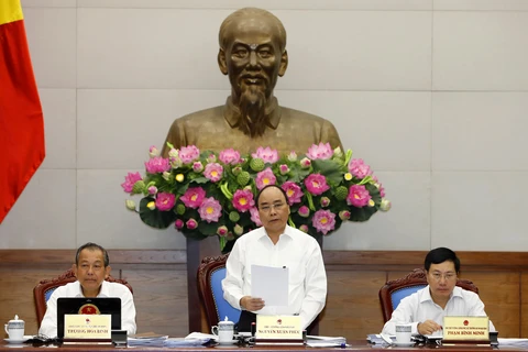 政府总理阮春福在会议上发表讲话。（图片来源：越通社）​