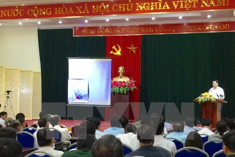 河内市人民委员会主席阮德钟在公布仪式上发表讲话。