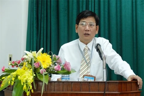 越南平阳省人民委员会副主席梅雄勇