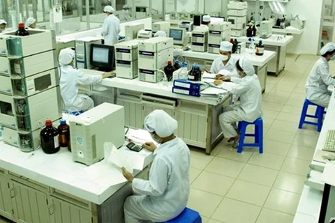 附图：芹苴市后江药品股份公司的药品生产。（图片来源：因特网）