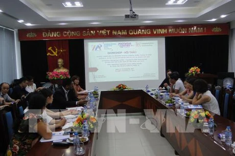 “向澳大利亚市场出口越南纺织品服装、皮鞋、皮包产品潜力”会议全景。
