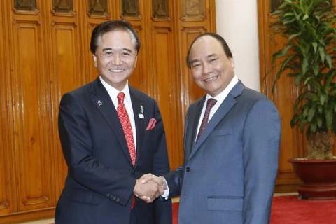 政府总理阮春福会见日本神奈川县知事黑岩佑治。