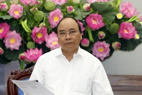 阮春福强调政府和政府总理一向重视并为越南红十字会的活动创造便利。