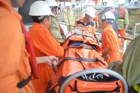 越南成功救助海上突然得脑中风的一名中国籍船员