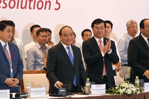 阮春福总理出席越南私营经济论坛。