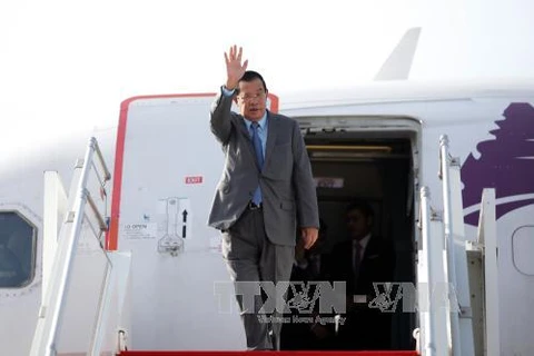 柬埔寨首相洪森在万象国际机场。