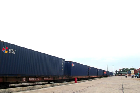 中国广州至越南安园国际铁路集装箱联运班列开通