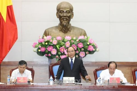 阮春福强调，行政审批制度改革的首要任务是促进经济增长。