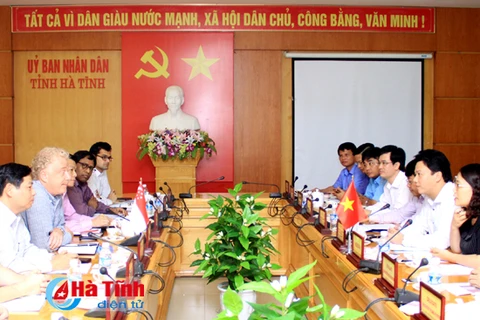 会见场景。（图片来源：http://baohatinh.vn）