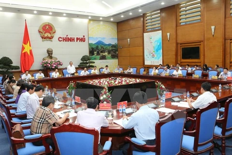 越南政府常务副总理张和平主持召开中部四省海洋环境污染事故处理指导委员会第9次会议。（图片来源：越通社）