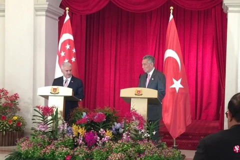 李显龙总理与来新进行正式访问的土耳其总理耶尔德勒姆在联合记者会上宣布这项消息。（图片来源：因特网）