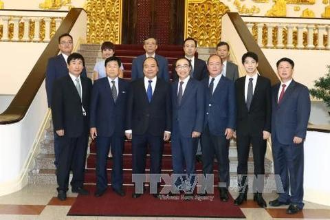 越南政府总理阮春福会见韩国乌山市前市长