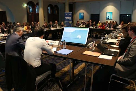 在澳大利亚悉尼举行的高官会议。（图片来源：越通社）