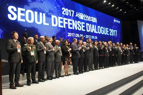 越南代表出席2017年首尔防务对话和2017年越南-韩国国防政策对话