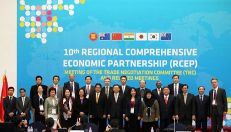 出席《区域全面经济伙伴关系协定》（RCEP）谈判亚太地区16个国家的经济部长。