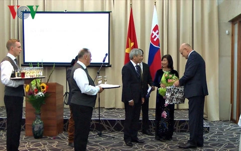 越南驻斯洛伐克大使馆举行越南国庆72周年纪念活动。（图片来源：越通社）
