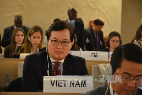 越南常驻联合国日内瓦办事处和瑞士其他国际组织代表杨志勇大使。