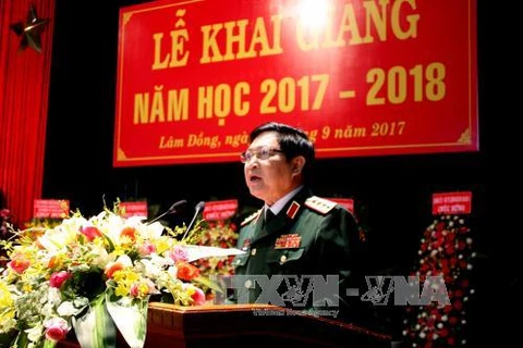 越南国防部部长吴春历大将发表讲话。（图片来源：越通社）