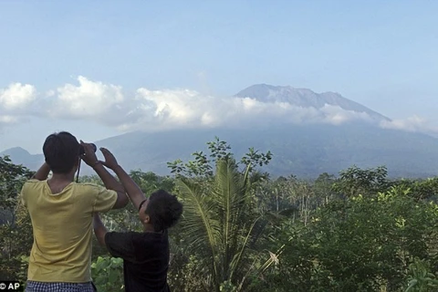 巴厘岛阿贡火山​ 。