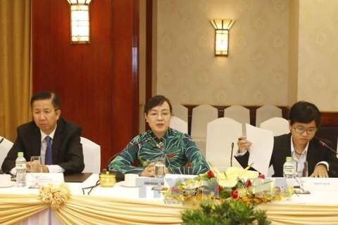 胡志明市人民议会主席阮氏决心在会见中发表讲话。（图片来源：越通社）