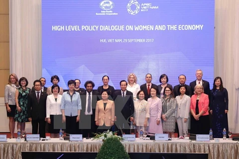 2017年亚太妇女与经济论坛圆满落幕并通过《2017年APEC妇女与经济论坛宣言》