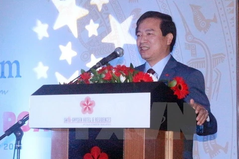 越南旅游总局副总局长何文超在会上发表讲话。（图片来源：越通社）