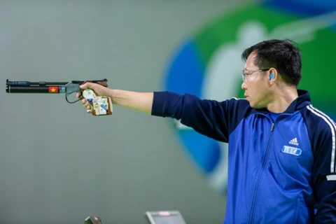 越南射击运动员黄春荣仍稳居男子10米气手枪世界第一。（图片来源：因特网）