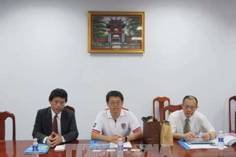 中国台湾国立成功大学（NCKU）代表（图片来源：越通社）