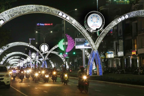 岘港市为APEC做好准备。（图片来源：越通社）