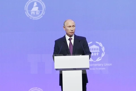 俄罗斯总统普京在开幕式上发表讲话。