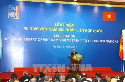 越南政府总理阮春福在纪念典礼发表讲话（图片来源：越通社）