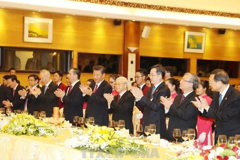 阮富仲和陈大光设宴招待中共中央总书记、国家主席习近平