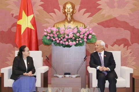 越南国会副主席汪周刘会见柬埔寨外交、国际合作与新闻宣传委员会主任