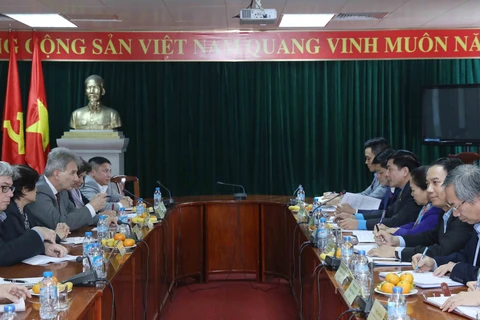 越南劳动总联合会与奥地利工会联合会举行会谈